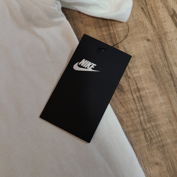 Nike Men’s Active Sportswear T-Shirt NSW Tee Graph - Picture 4 of 5